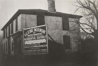 Historic photo from 1915 - Glebe Hotel, Yonge St., n.e. cor. Glebe Rd. E. in Chaplin Estates
