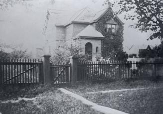 Judd, Elizabeth, house, Blythwood Road, north side, east of Saint Hilda's Avenue. Image shows a ...