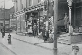 Davis, Samuel, cigar store, Bathurst St
