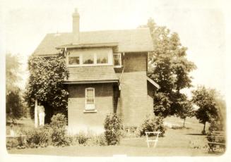 Strong, John A., house, Riverlea Drive, southwest corner Freemont Avenue, Weston, looking east. Toronto, Ontario