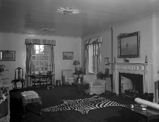 Image shows an interior of the drawing room.