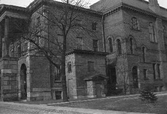 Historic photo from 1937 - Osgoode Hall before the addition of the east wing by Saunders & Ryrie in City Hall
