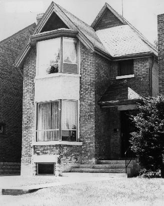 House, Highbourne Road, west side, between Eglinton Avenue West and College view Avenue, Toront ...