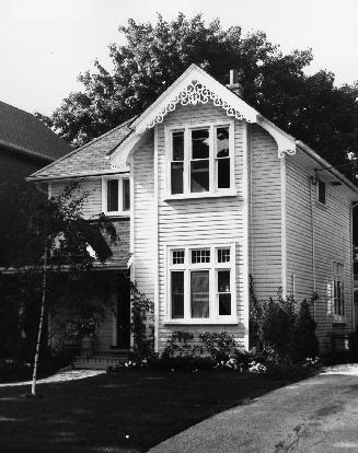 House, 182 Sheldrake Boulevard, north side, between Yonge Street and Mount Pleasant Road, Toron ...