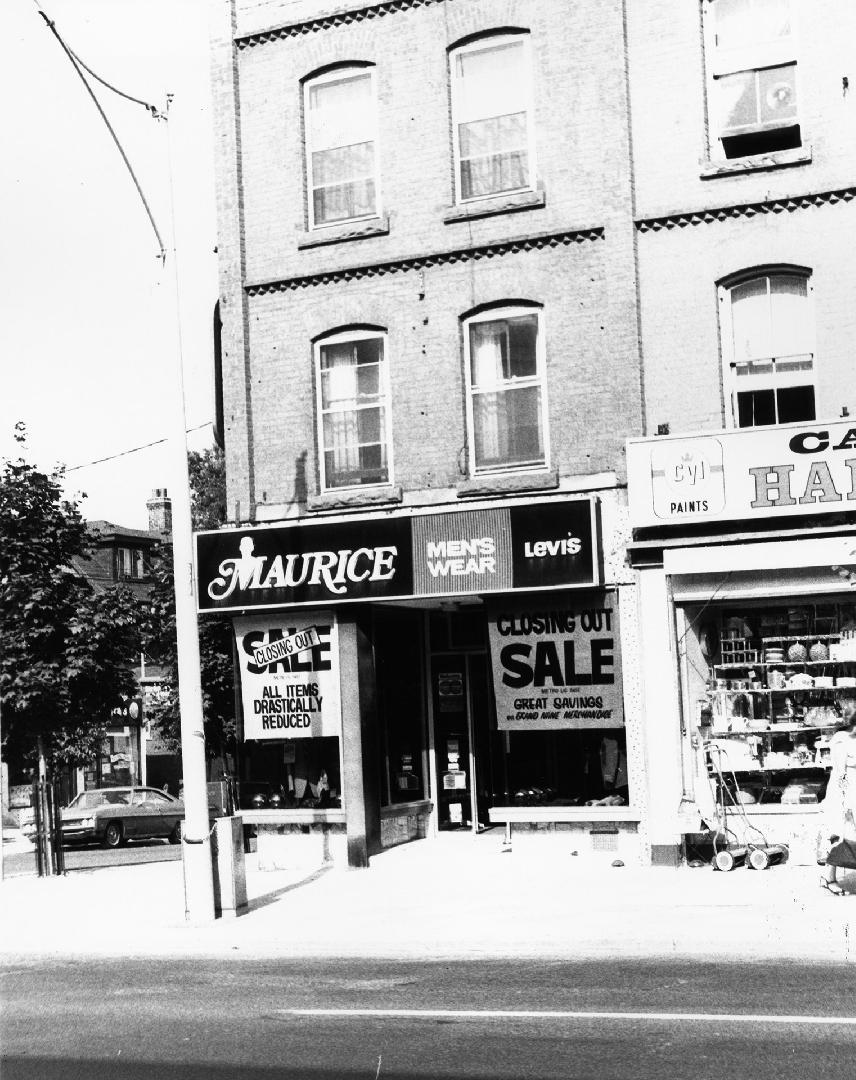 Stores, 2509 Yonge Street, southeast corner of Keewatin Avenue, Toronto, Ontario. Image shows a ...