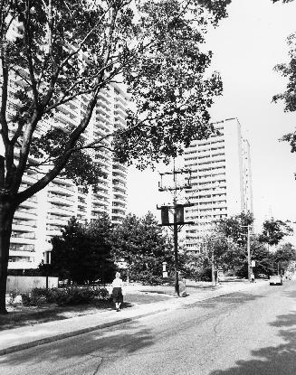 Erskine Avenue, north side, looking east from Yonge Street, Toronto, Ontario. Image shows a str ...