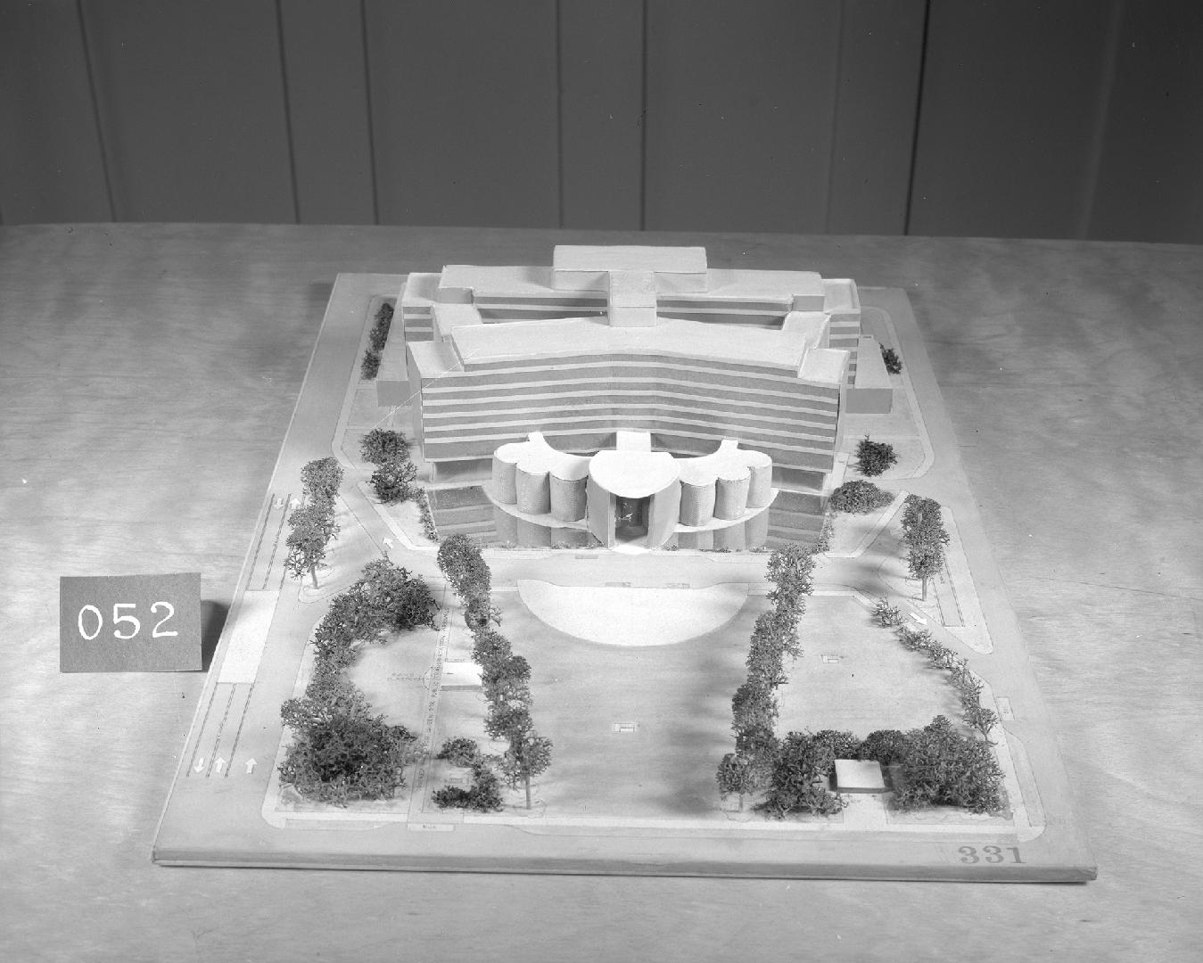 John Kewell & Associates entry, City Hall and Square Competition, Toronto, 1958, architectural model
