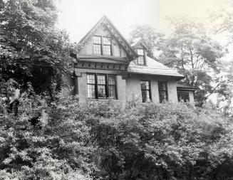 Willowbank, John Gartshore House, later Eglinton Hunt Club clubhouse, Oriole Parkway, northwest ...