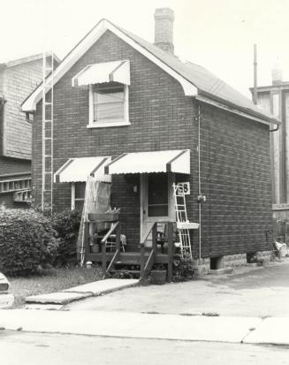 House, 88 Helendale Avenue, north side, between Duplex Avenue and Edith Drive, Toronto, Ontario ...