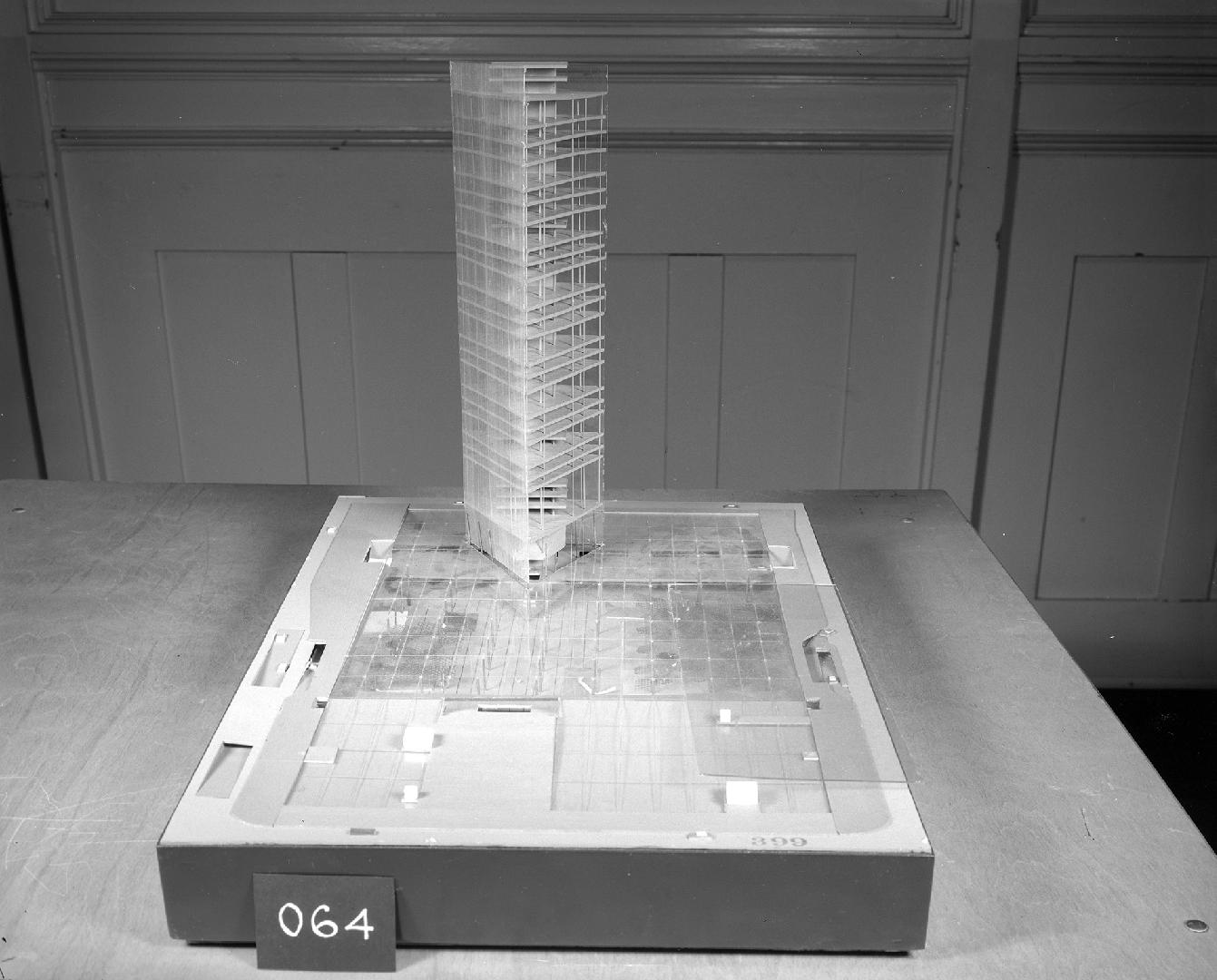 E. Asunsolo entry, City Hall and Square Competition, Toronto, 1958, architectural model