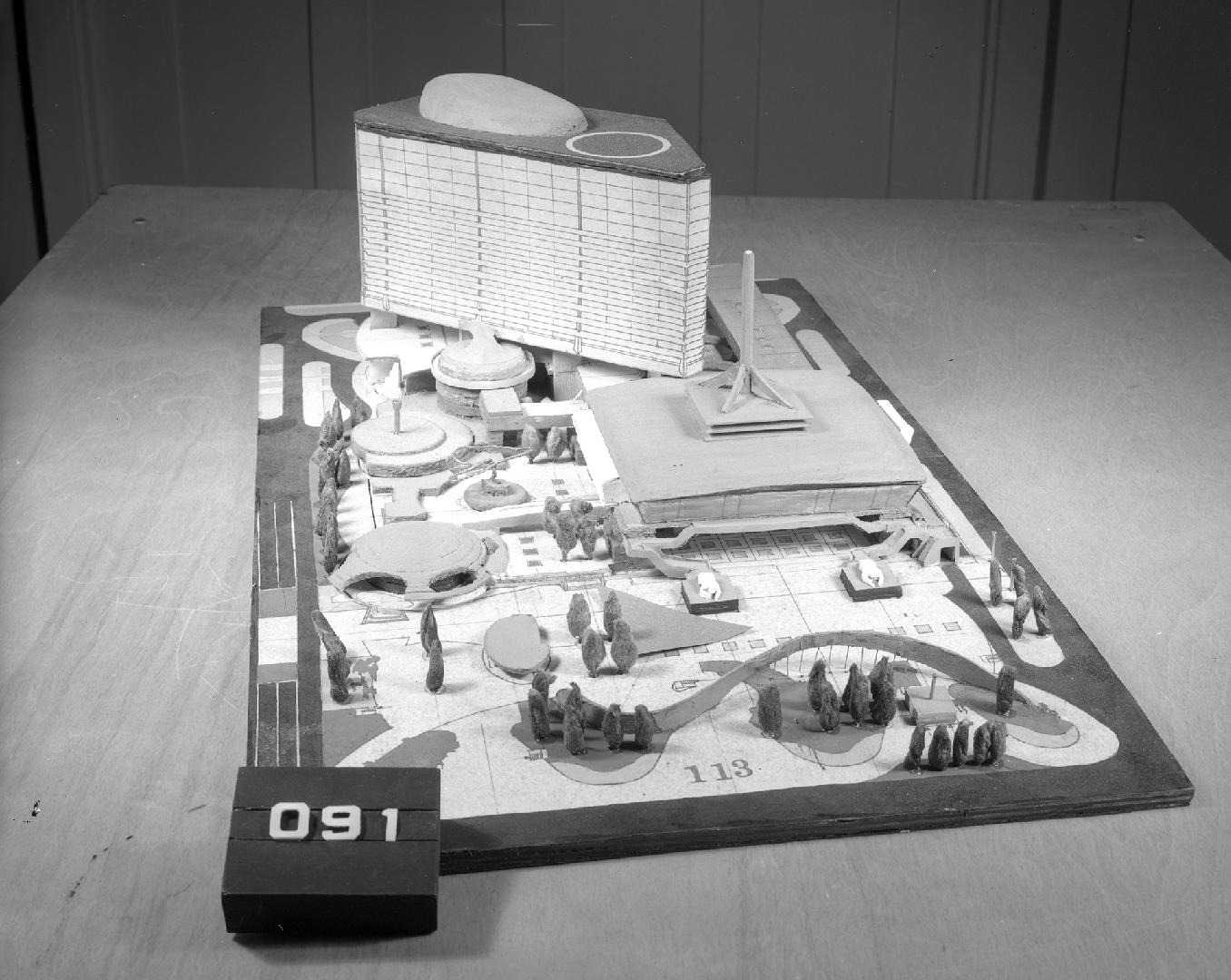 John Farrar entry, City Hall and Square Competition, Toronto, 1958, architectural model