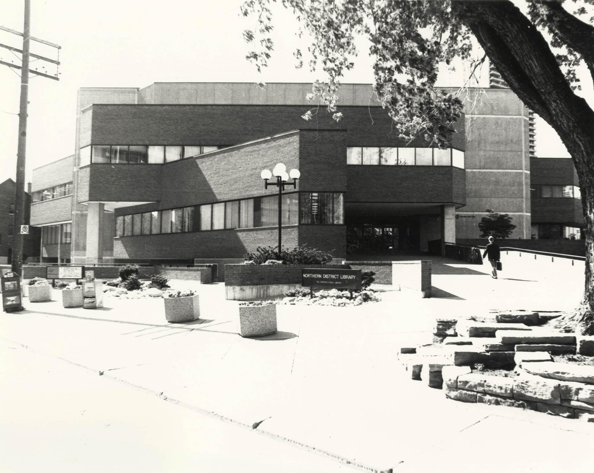 Northern District Library 40 Orchard View Boulevard, Toronto, Ontario ...