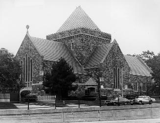 Glenview Presbyterian Church, 1 Glenview Avenue, west side, west of Yonge Street and north of G ...