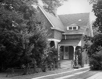 House, Glengrove Avenue West, south side, west of Rosewell Avenue, Toronto, Ontario. Image show ...