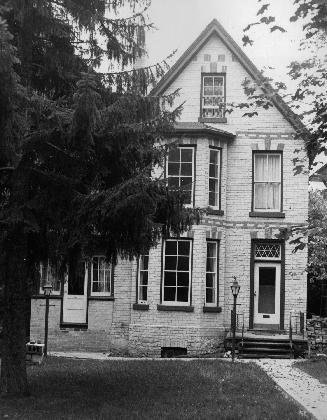  House, 89 Glengrove Avenue West, south side, between Duplex Avenue and Heather Street, Toronto ...