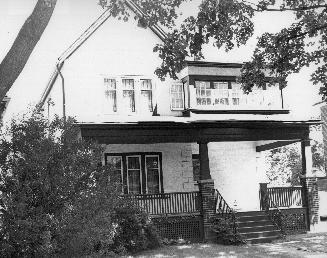 House, 16 Snowdon Avenue, north side, between Yonge Street and Bocastle Avenue, Toronto, Ontari ...