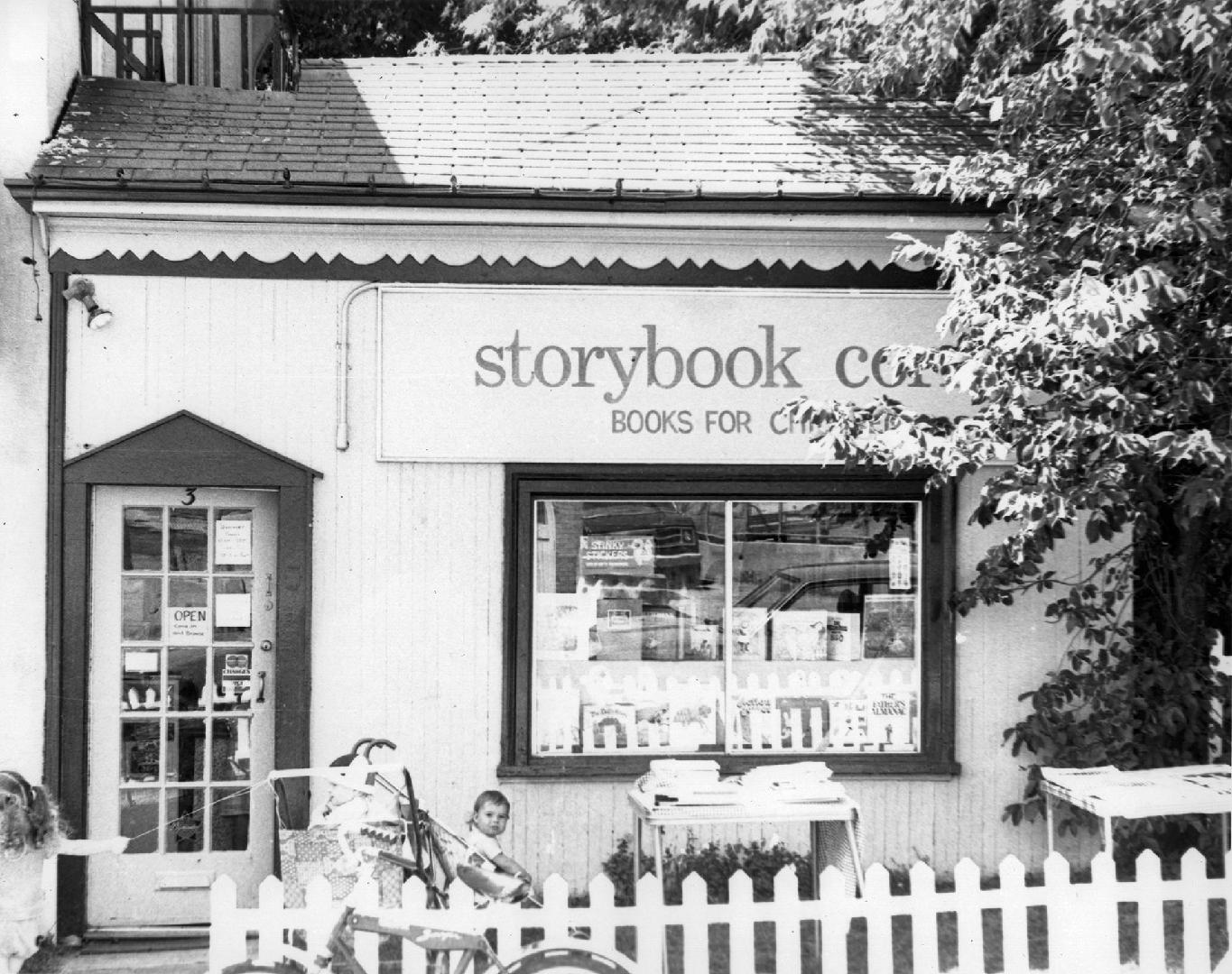 Storybook Corner bookstore, Bedford Park Avenue, southwest corner of Yonge Street, Toronto, Ont ...
