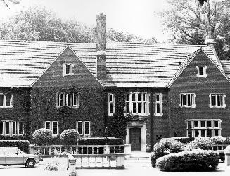 335 Riverview - Lanesend, Toronto, Ontario. Image shows a big two three storey residential hous…