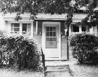 House, 151 Snowdon Avenue, south side, between Mount Pleasant Road and Ronan Avenue, Toronto, O ...