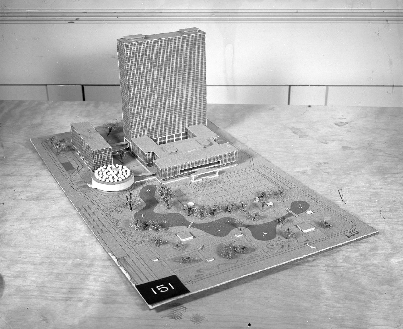 R. V. P. Mawson entry, City Hall and Square Competition, Toronto, 1958, architectural model