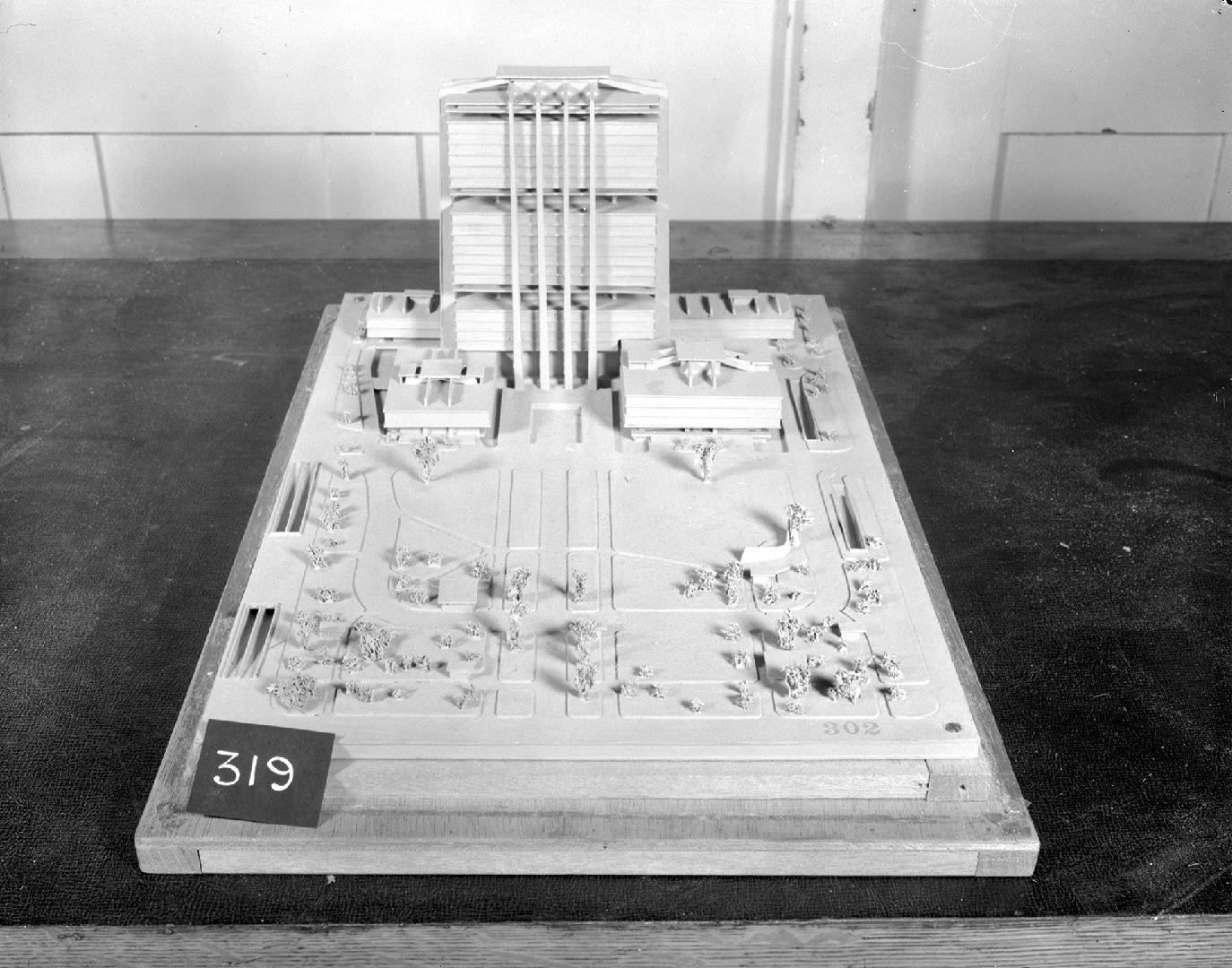 Shigeo Sato entry, City Hall and Square Competition, Toronto, 1958, architectural model