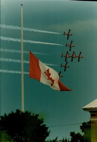 Historic photo from Sunday, September 3, 1995 - Canadian Snowbirds perform with flag at half-mast to honour Nimrod crew of 7 that died the day before in CNE