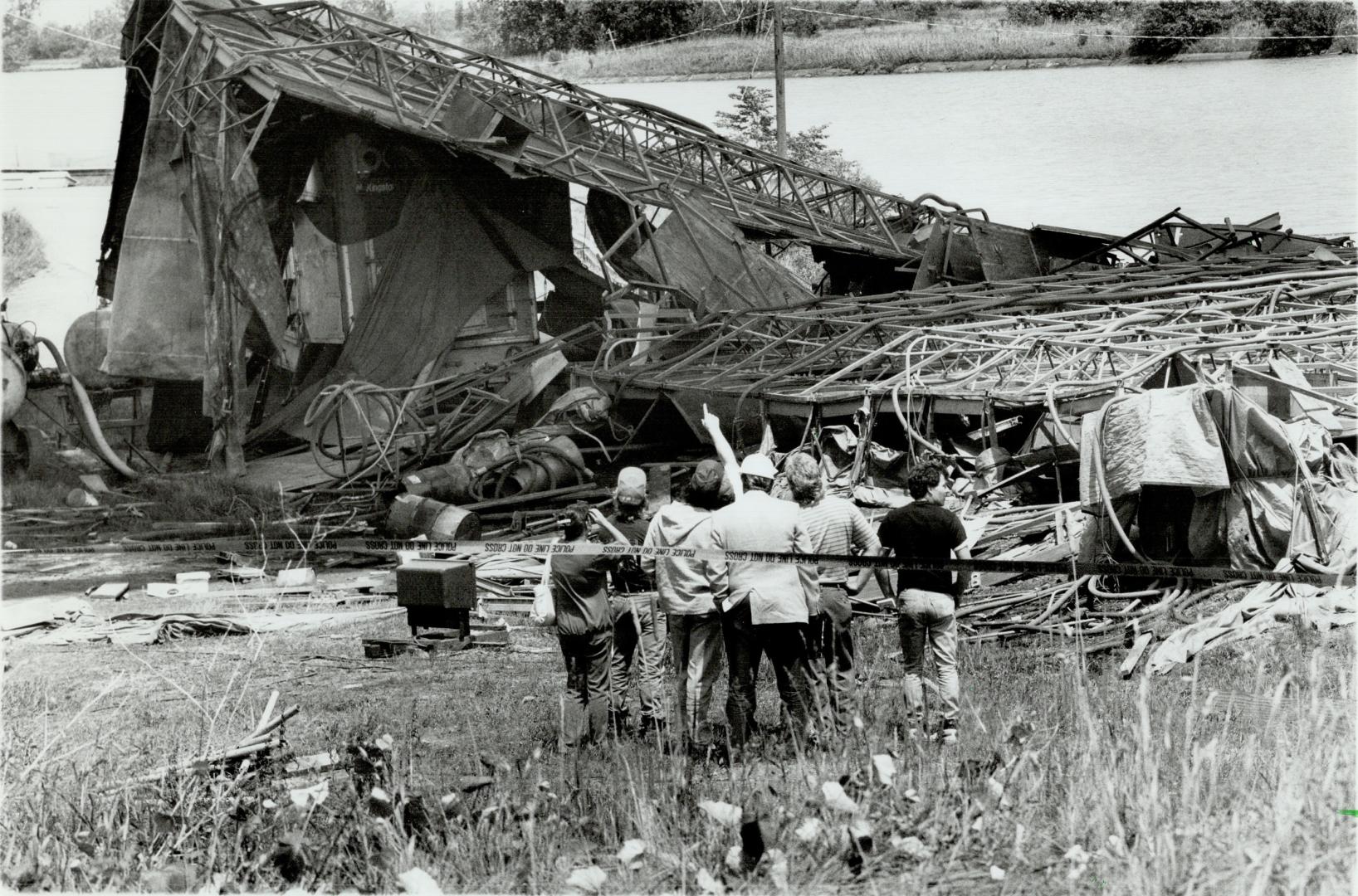Accidents - Bridges - Garden City Skyway, St Catharines, Ontario 1993