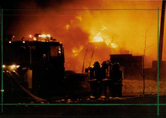 A spectacular chemical fire in Aurora last night lights up the sky