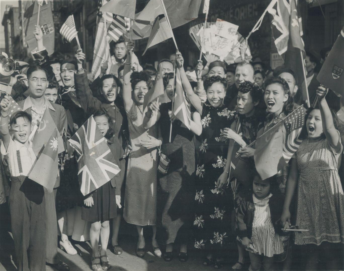 In Vancouver these happy Chinese, many of them in the native costume of their old land, sing joyously in the victory celebration at the coast. For the(...)
