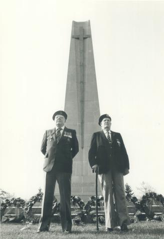 Lest we forget. Veterans of the two great wars, Ed Horton, 68, left, a World War II flying officer, and Bill Greig, 92, a lance corporal in World War (...)