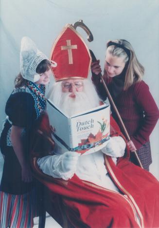 Allison Mol (left) and Katie Hart