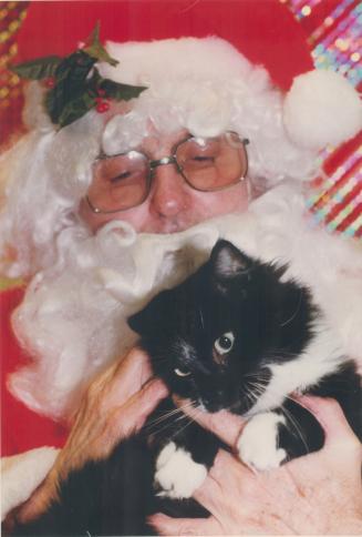 For $5 your pet can pose with Santa Saturday at Scarborough Humane Society, 10 a