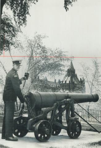 The noonday gun firing in Ottawa is one of our most traditional ceremonies