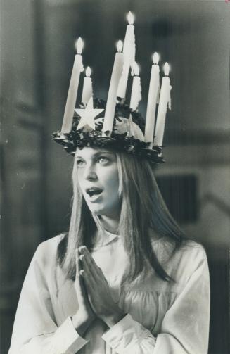 A Christmas 'Crown of candles'