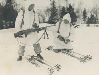 Army - Canada - Skiis