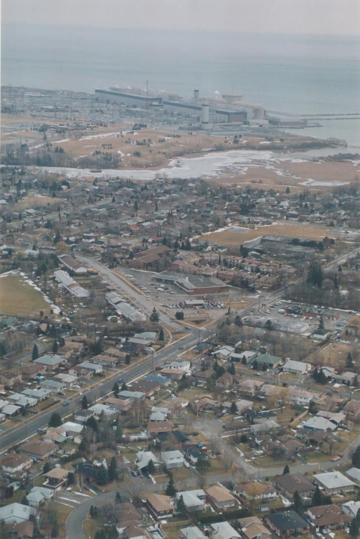 Atom - Power Stations - Canada - Ontario - Pickering - Exterior 1980