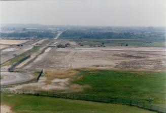 Aviation - Airports - Canada - Ontario - Toronto - Pearson International - miscellaneous - 1984