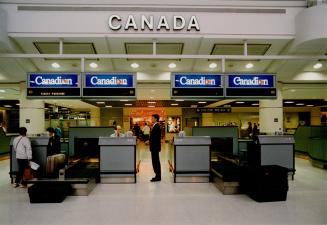 Aviation - Airports - Canada - Ontario - Toronto - Pearson International - Passengers