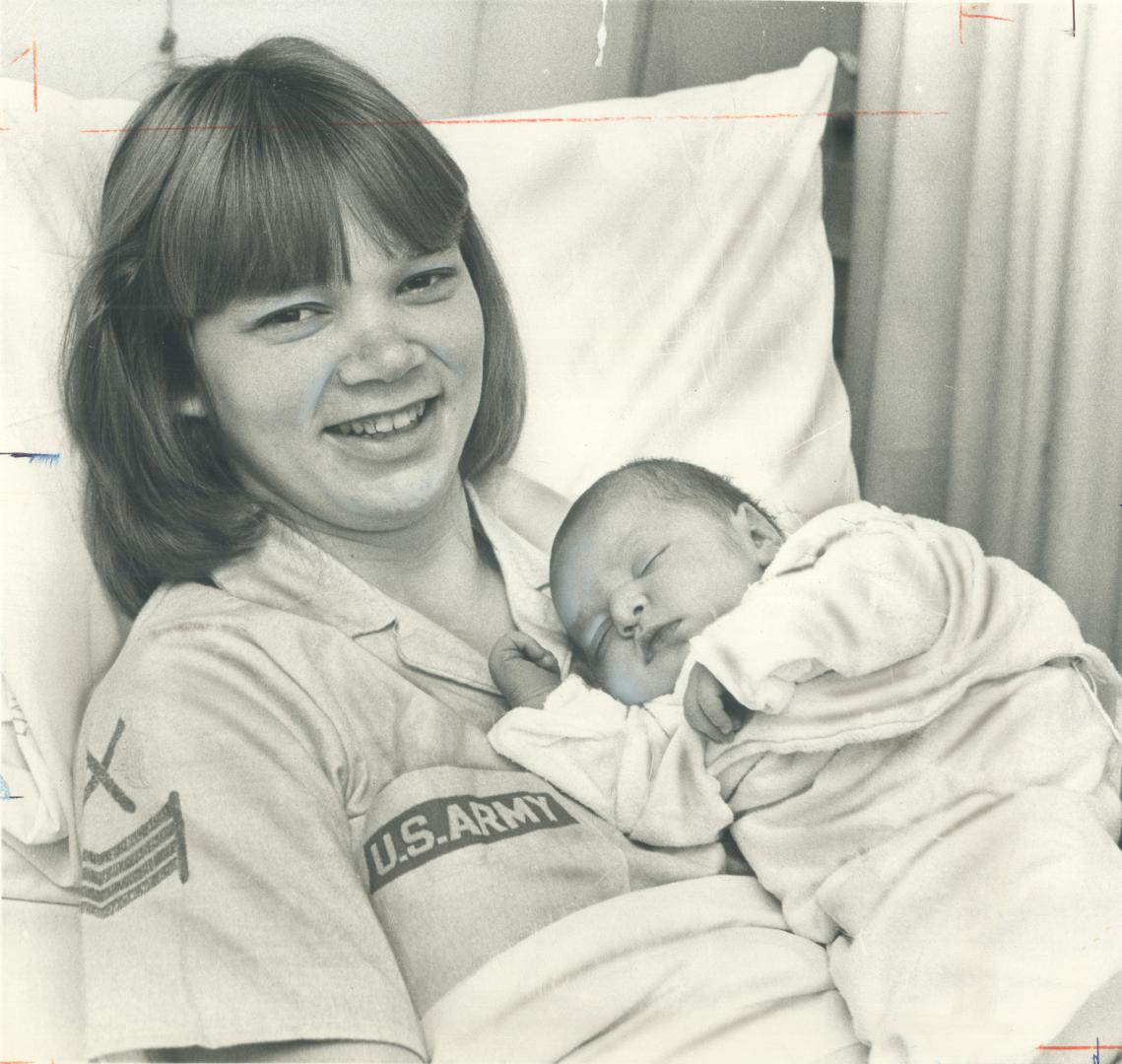 She didn't know until she awakened yesterday morning that her daughter was first baby born in Metro in 1978, said 22-year-old Kathleen Carter. Kelly A(...)