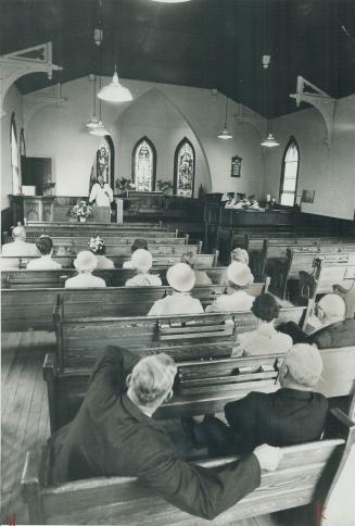 Empty Pews in St. Jude's Anglican Church in Thornton, 15 miles southeast of Barrie, are typical of rural churches. Last year it was found that 15 out (...)