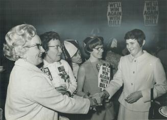 Candidates' wives at the Progressive Conservative leadership convention gave no sign of fatigue after their weeks of campaigning alongside their husba(...)