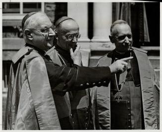 Princes of the church, Cardinals Stritch, left, of Chicago, Cardinal Frings, centre, of Cologne, and Cardinal Mindszenty, of Budapest, Hungary, are se(...)