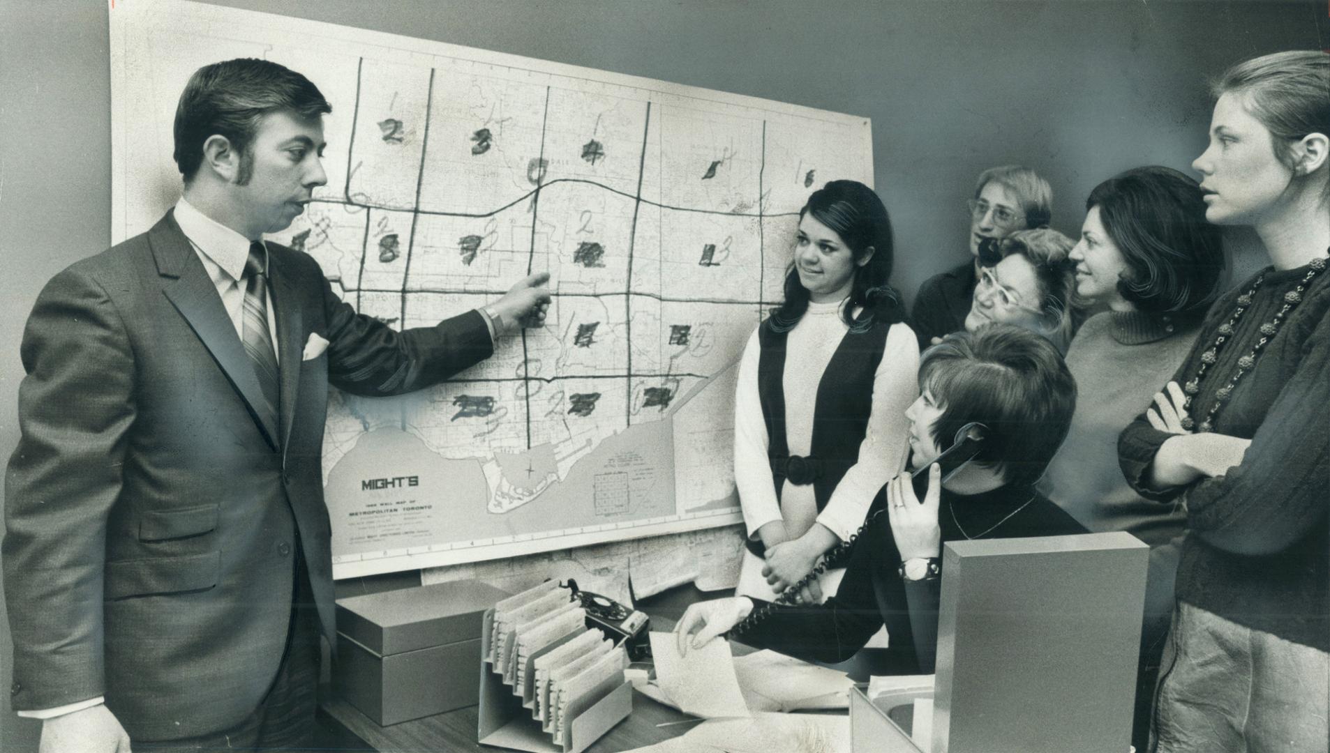 People will never be replaced by computers or data systems, but their jobs can be simplified, according to Joel Slan talking to the staff which runs h(...)
