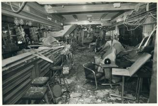 Explosions - Canada - Ontario - Toronto 1980 Arviv Restaurant