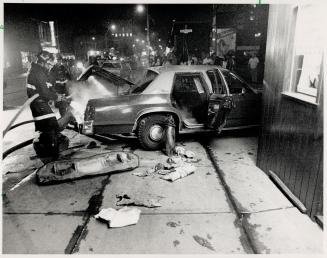Cabbage survives propane explosion, A back taxi driver escaped with minor burns when his cab exploded and was hurled across Dundas St. near Church at about 10 p.m