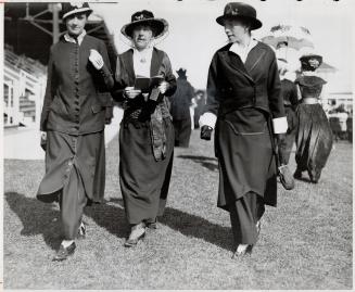 Chick tailored suits at woodbine in 1911