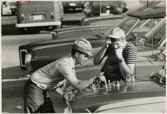 Had Spassky done this . . .. With the parking lot at the ferry docks full, there's a chance to work out the plays by world chess champion Boris Spassk(...)