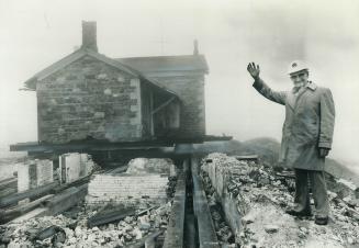 1861 House Moved out of Industry's way