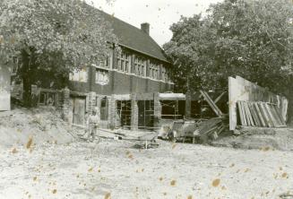 Image shows a construction of Wychwood Library.