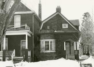 House, Kippendavie Avenue, no. 94, west side, south of Queen Street East, Toronto, Ontario